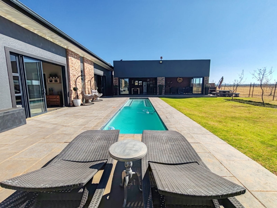 3 Bedroom Property for Sale in Grimbeeck Park North West